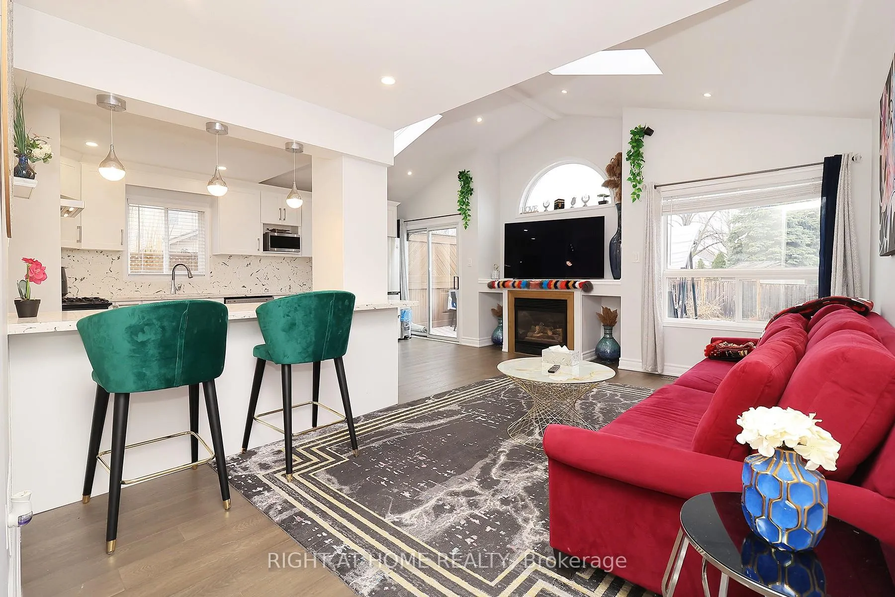 Photo 12 of 27 Foundry Lane, Whitby, Williamsburg — HOMEH