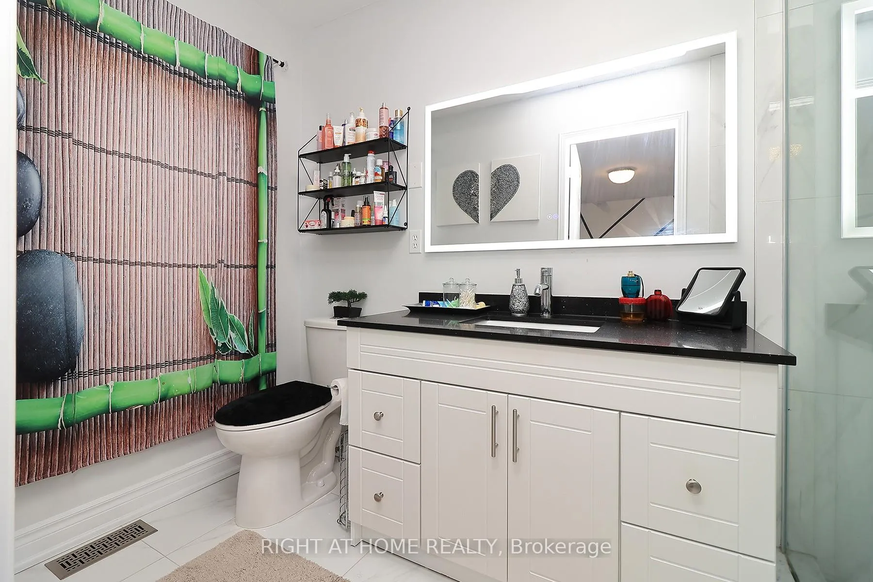 Photo 15 of 27 Foundry Lane, Whitby, Williamsburg — HOMEH