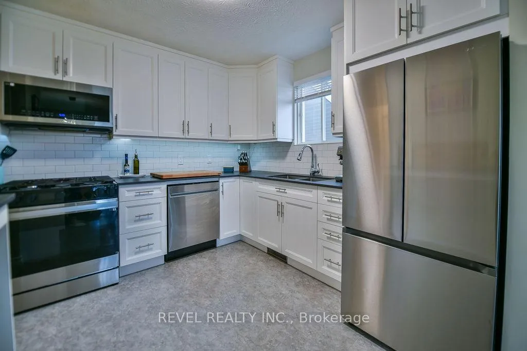 Photo 10 of 209 Sutherland Street, Timmins, Porcupine - West — HOMEH