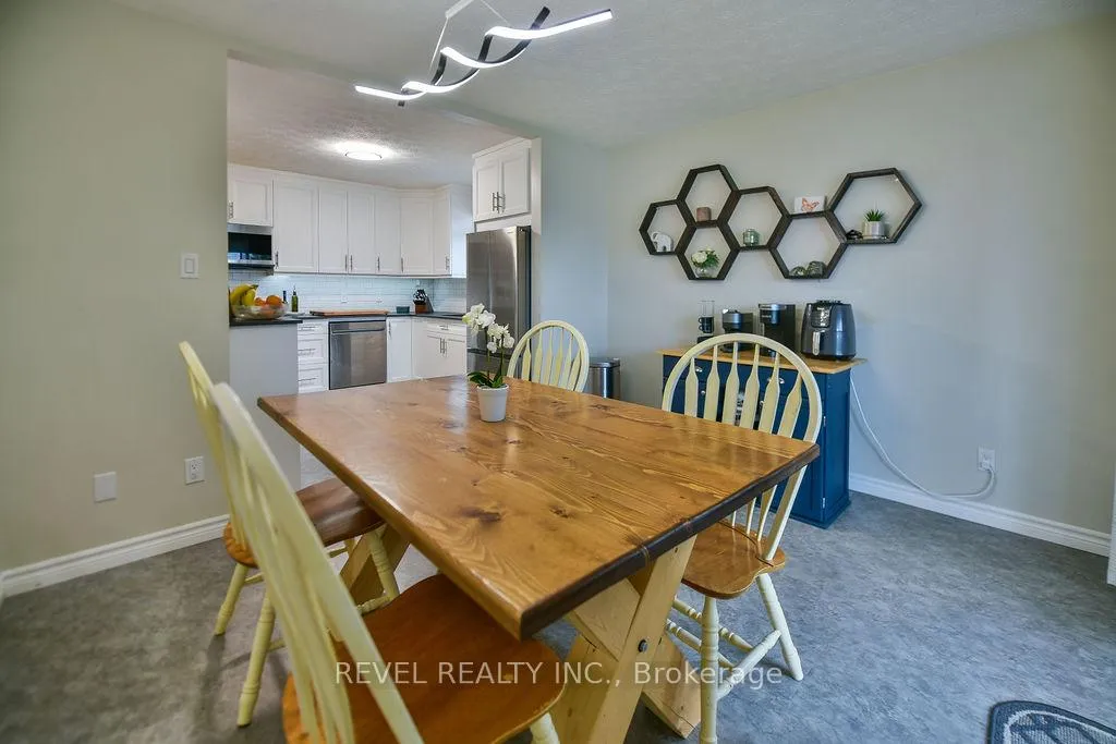 Photo 14 of 209 Sutherland Street, Timmins, Porcupine - West — HOMEH