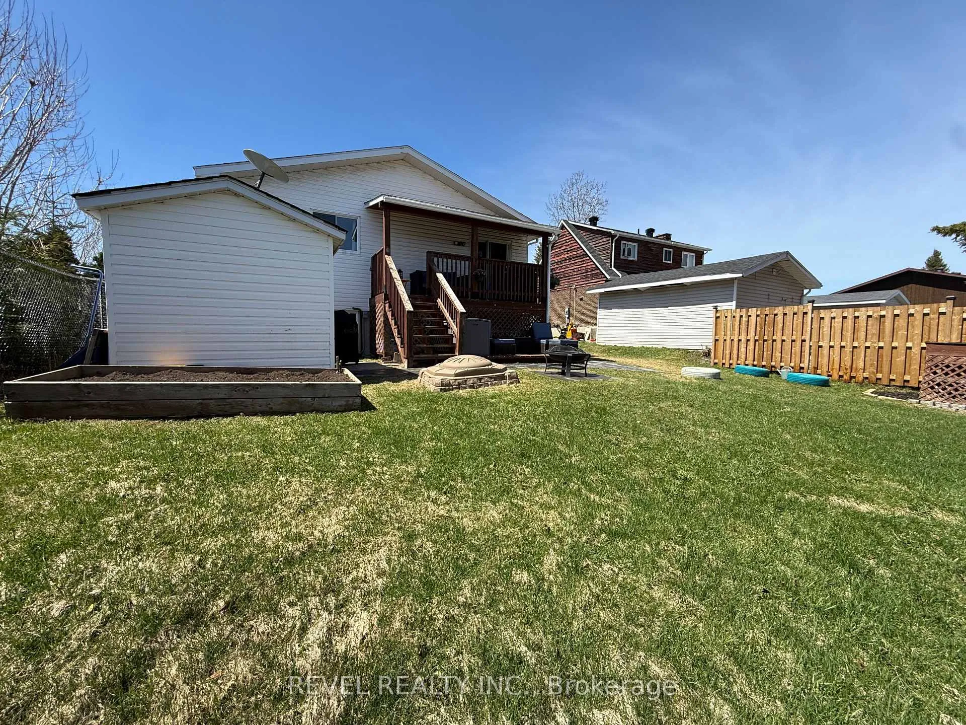 Photo 44 of 209 Sutherland Street, Timmins, Porcupine - West — HOMEH