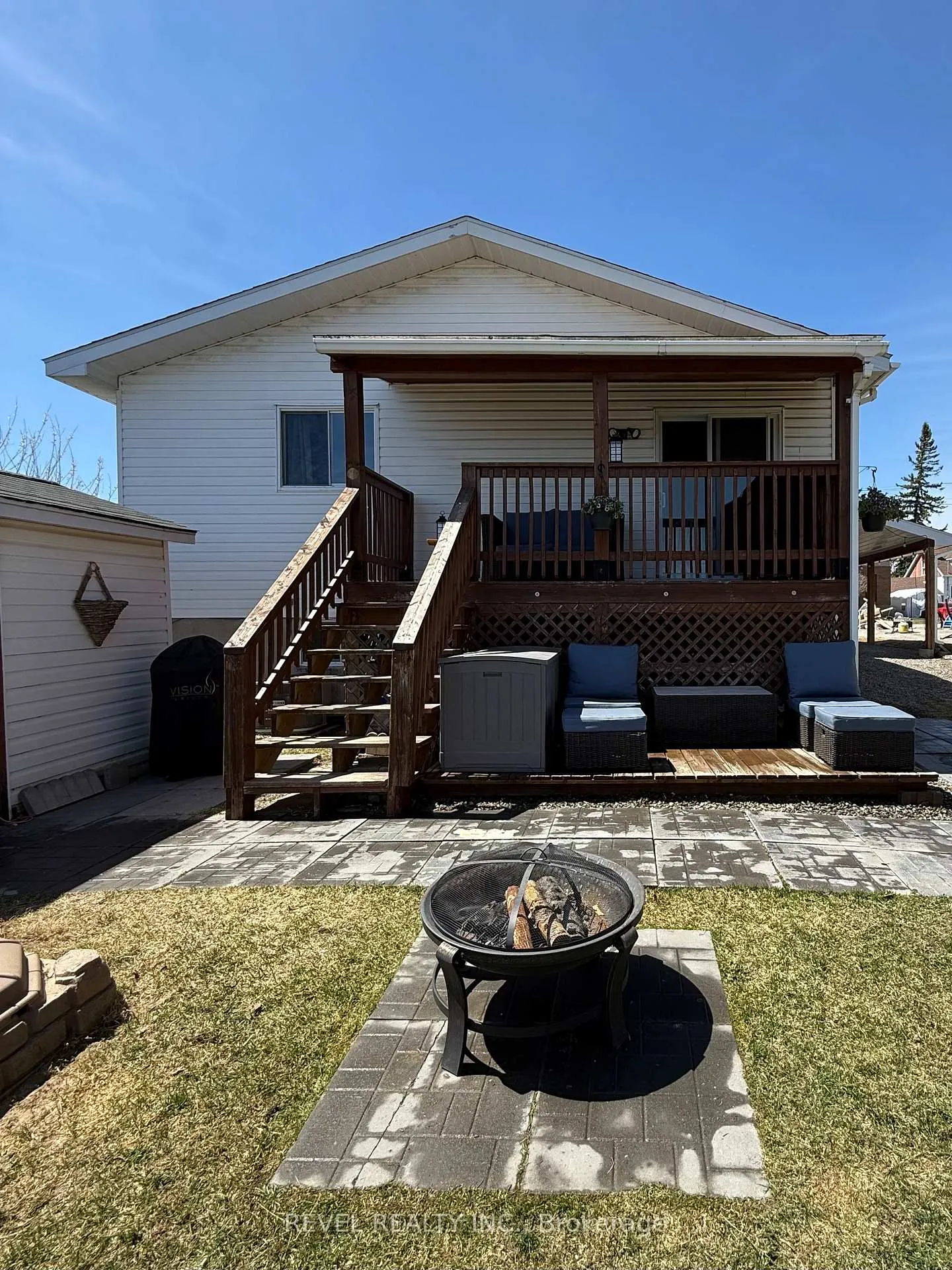 Photo 45 of 209 Sutherland Street, Timmins, Porcupine - West — HOMEH