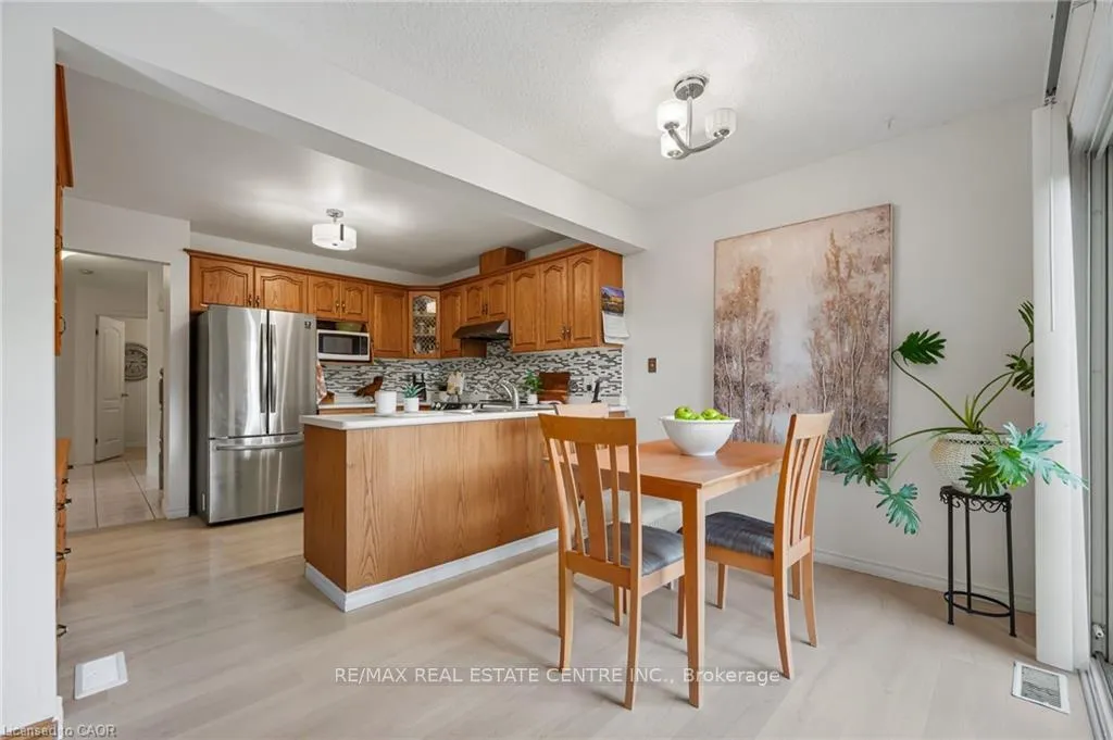 Photo 8 of 444 Burnett Avenue, Cambridge — HOMEH