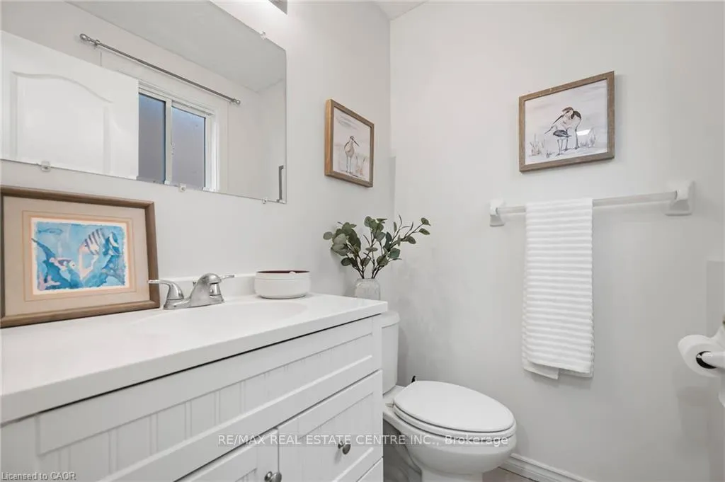 Photo 20 of 444 Burnett Avenue, Cambridge — HOMEH