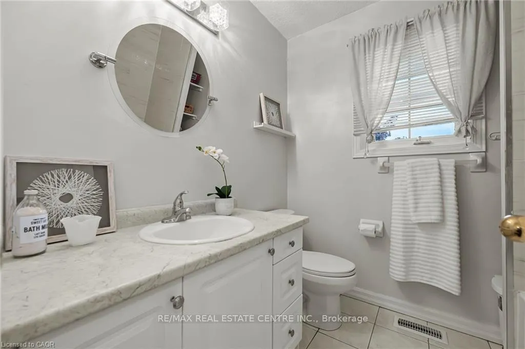 Photo 30 of 444 Burnett Avenue, Cambridge — HOMEH