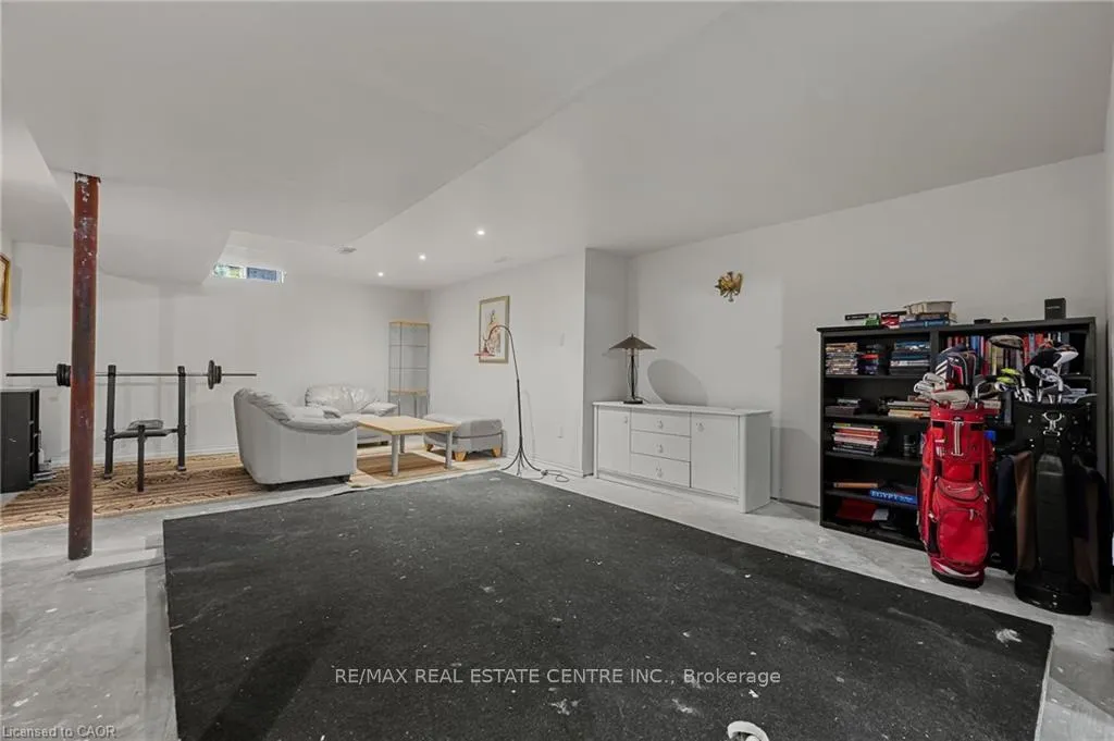 Photo 33 of 444 Burnett Avenue, Cambridge — HOMEH