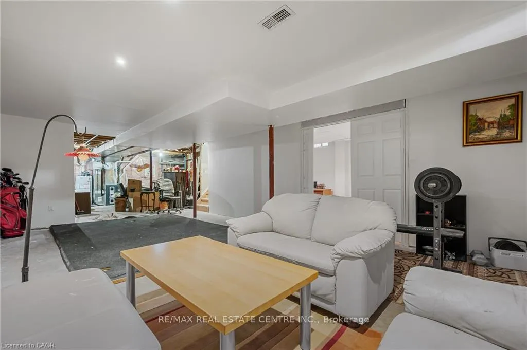 Photo 34 of 444 Burnett Avenue, Cambridge — HOMEH