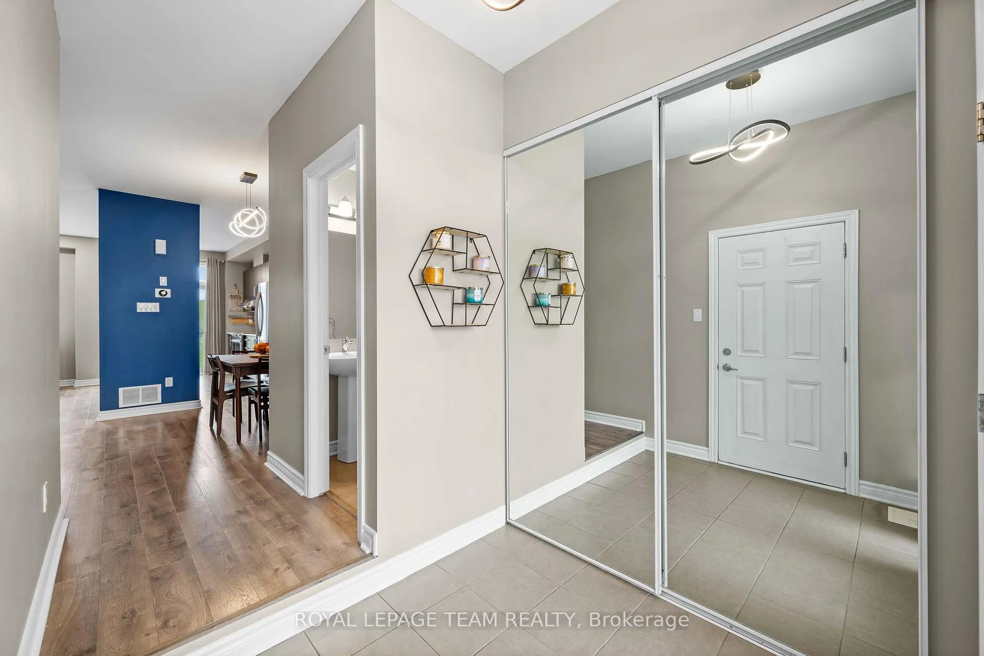 Photo 4 of 233 Mountain Sorrel Way, Ottawa, Avalon West — HOMEH