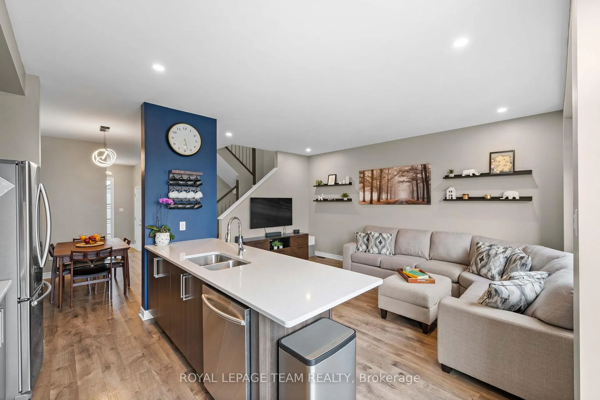 Photo 11 of 233 Mountain Sorrel Way, Ottawa, Avalon West — HOMEH