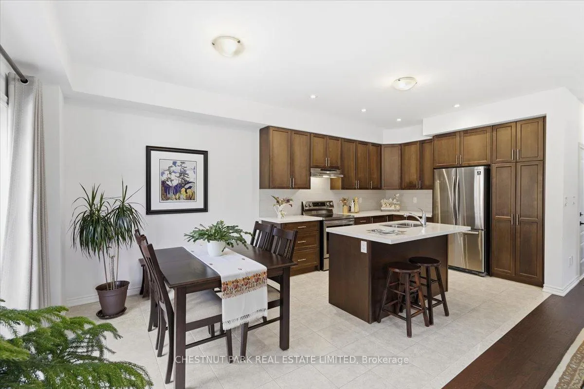 Photo 9 of 21 Harry Thornton Lane, Uxbridge — HOMEH