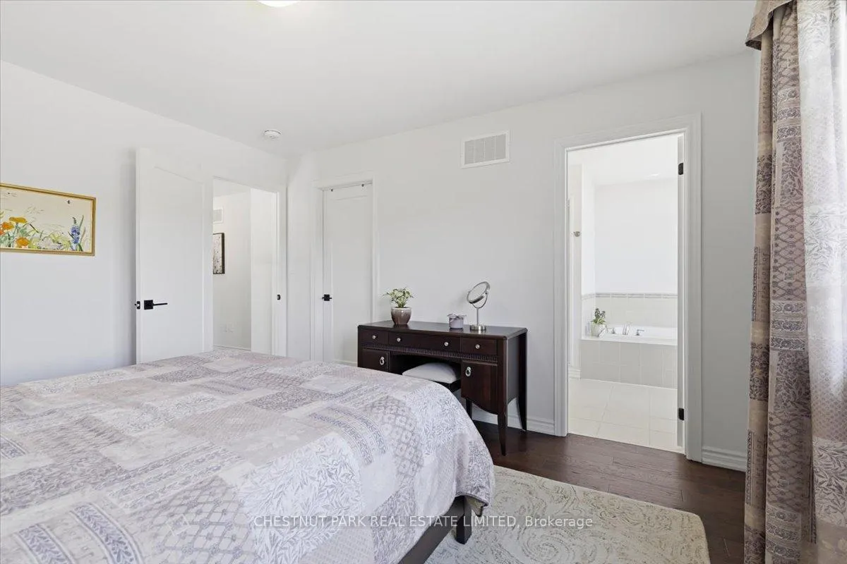 Photo 14 of 21 Harry Thornton Lane, Uxbridge — HOMEH