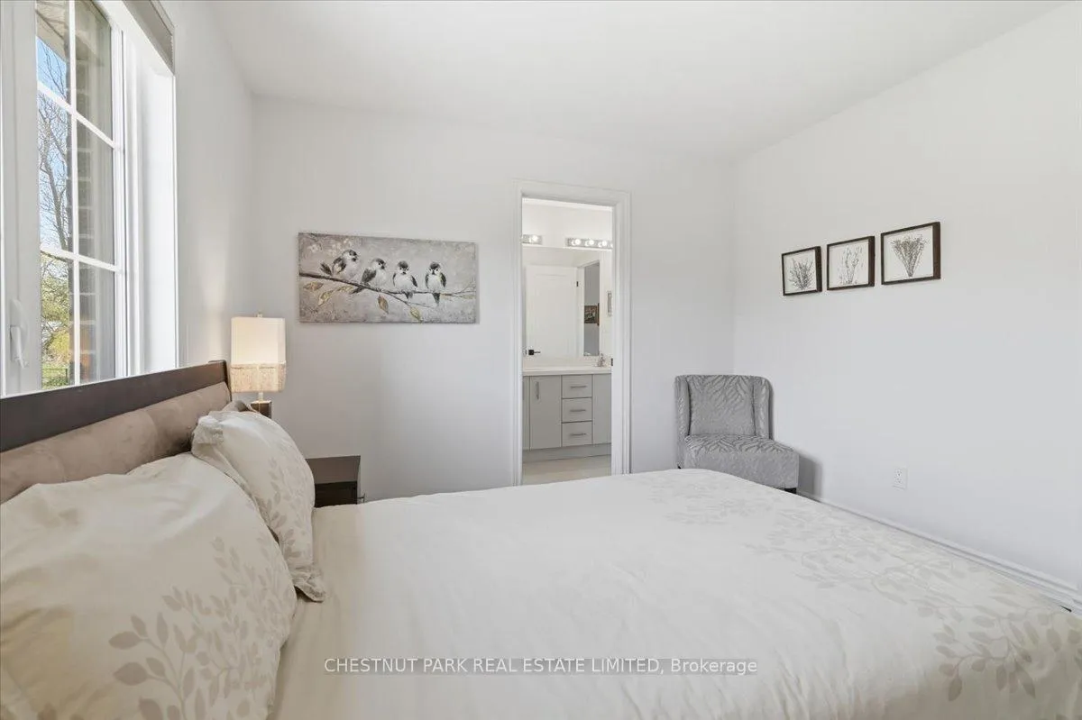 Photo 17 of 21 Harry Thornton Lane, Uxbridge — HOMEH