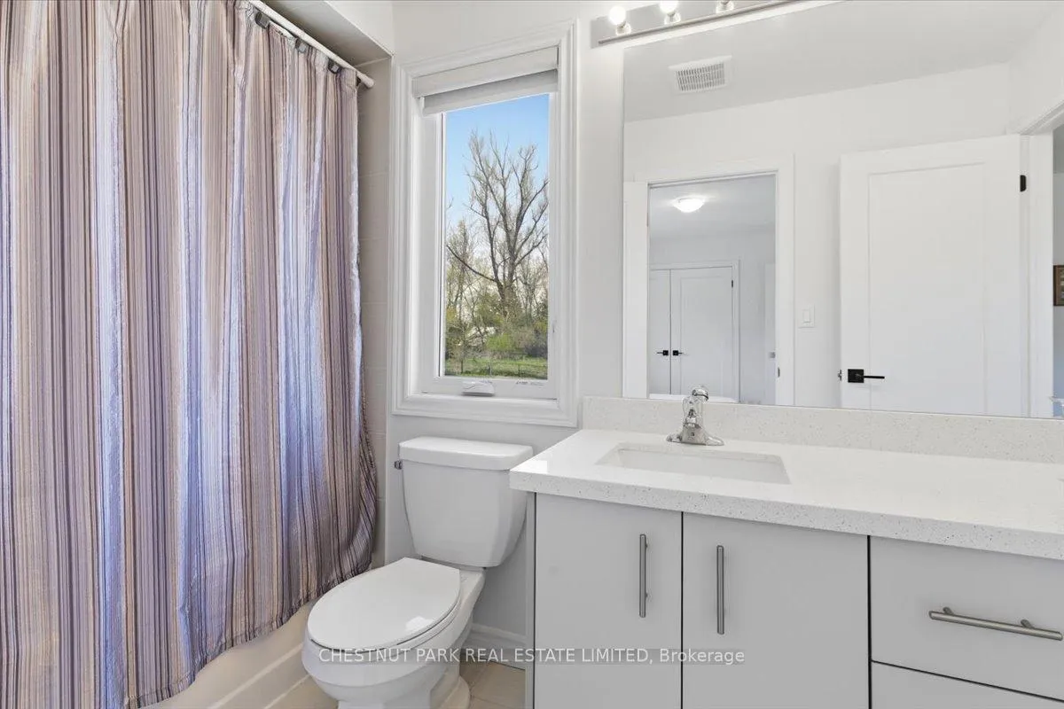 Photo 19 of 21 Harry Thornton Lane, Uxbridge — HOMEH