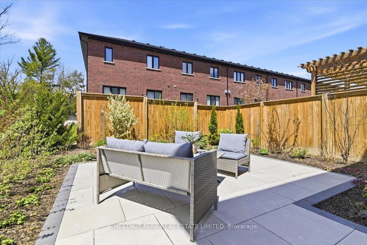 Photo 27 of 21 Harry Thornton Lane, Uxbridge — HOMEH