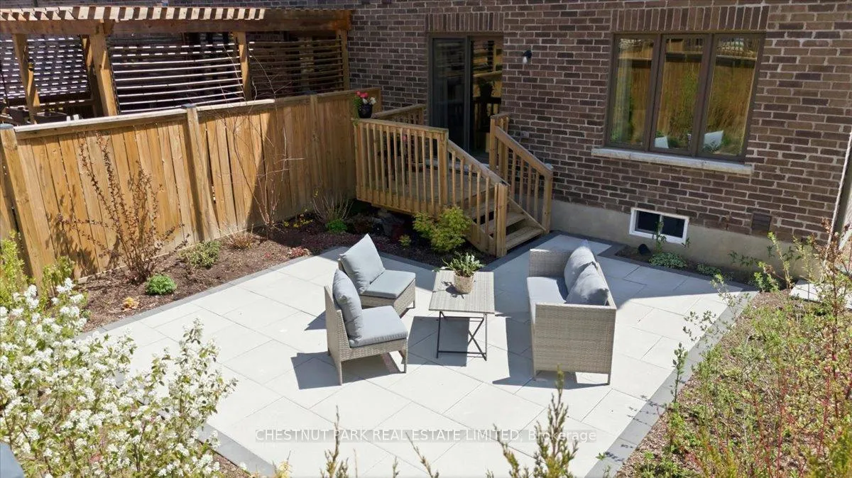 Photo 28 of 21 Harry Thornton Lane, Uxbridge — HOMEH