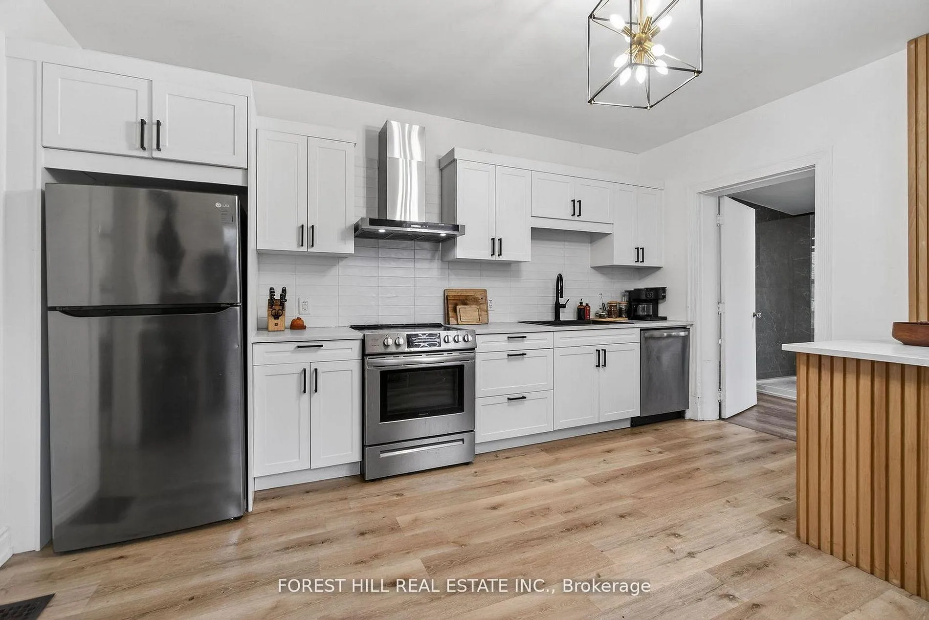 Photo 18 of 212 Gibson Avenue, Hamilton, Gibson — HOMEH