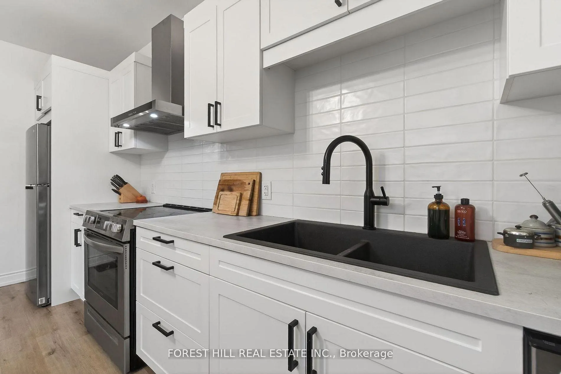 Photo 19 of 212 Gibson Avenue, Hamilton, Gibson — HOMEH