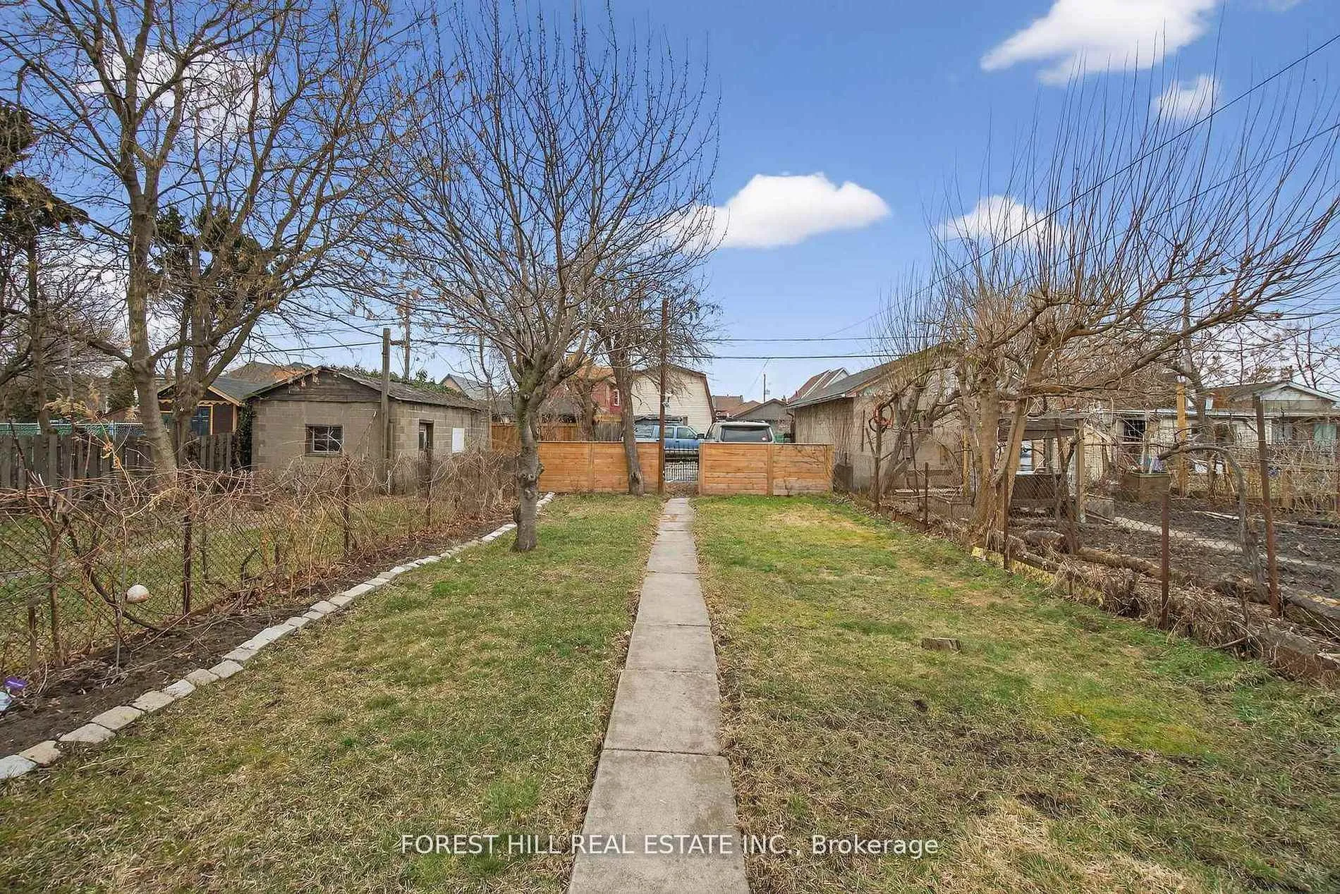 Photo 34 of 212 Gibson Avenue, Hamilton, Gibson — HOMEH