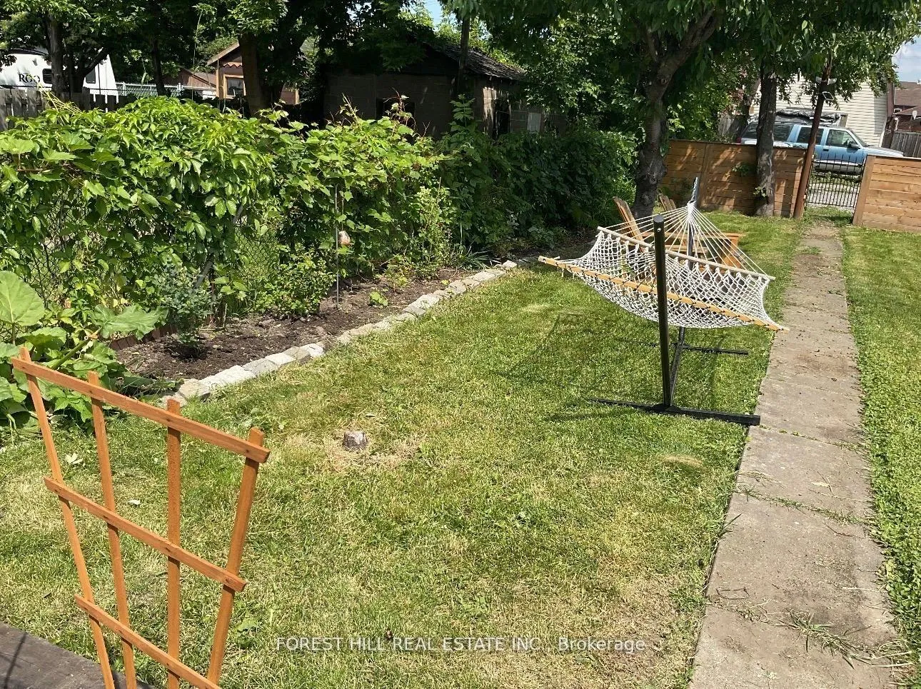 Photo 40 of 212 Gibson Avenue, Hamilton, Gibson — HOMEH