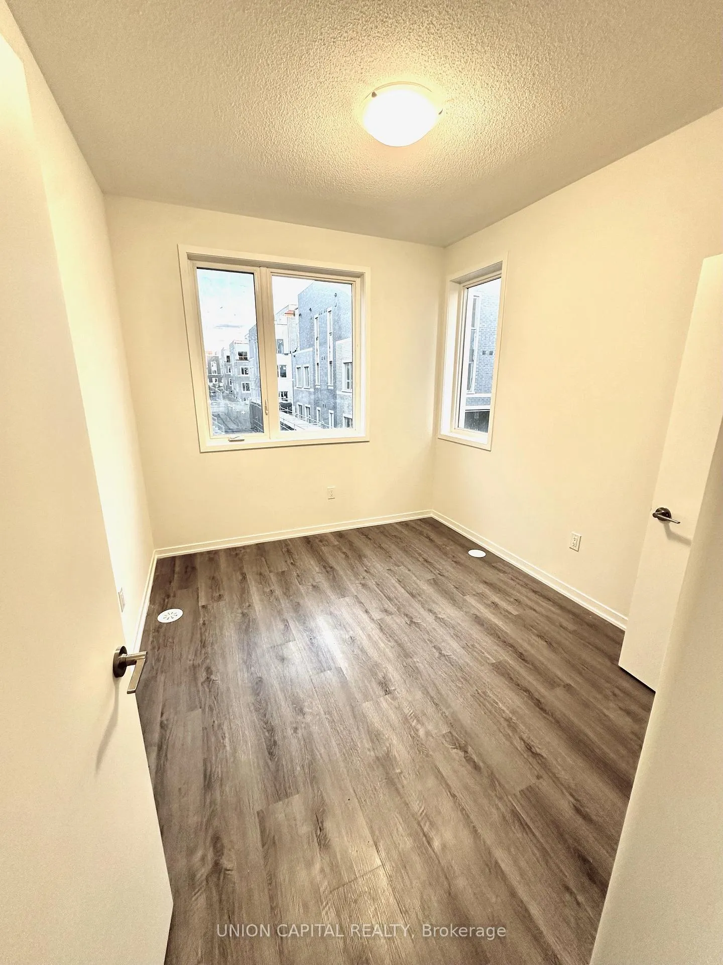 Photo 10 of 31 Mable Smith Way, Vaughan, Vaughan Corporate Centre — HOMEH