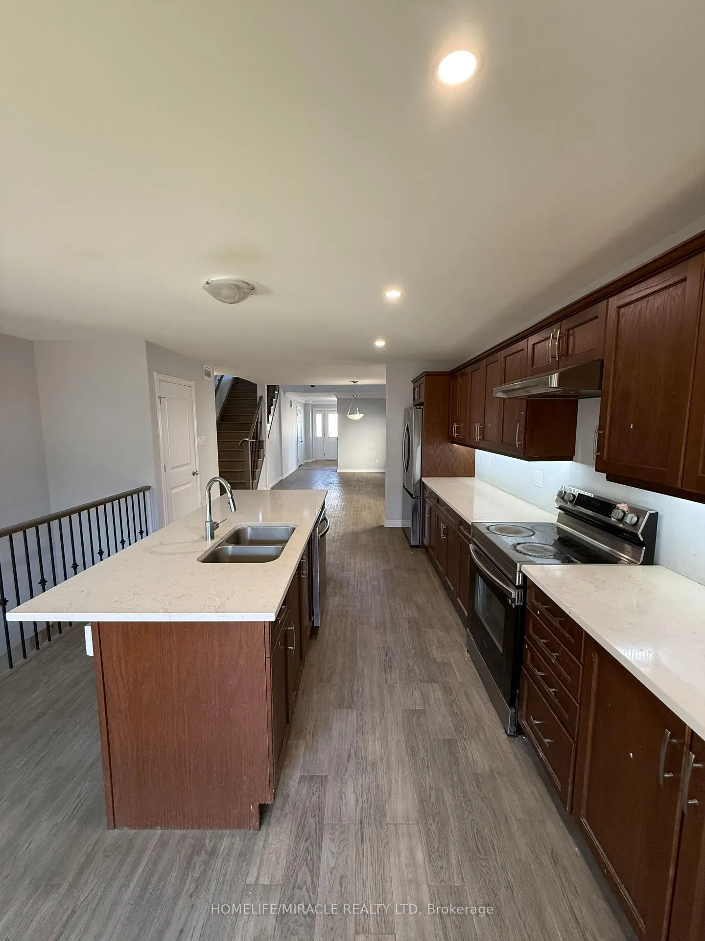 Photo 11 of 308 Mullighan Gardens, Peterborough, Monaghan Ward 2 — HOMEH