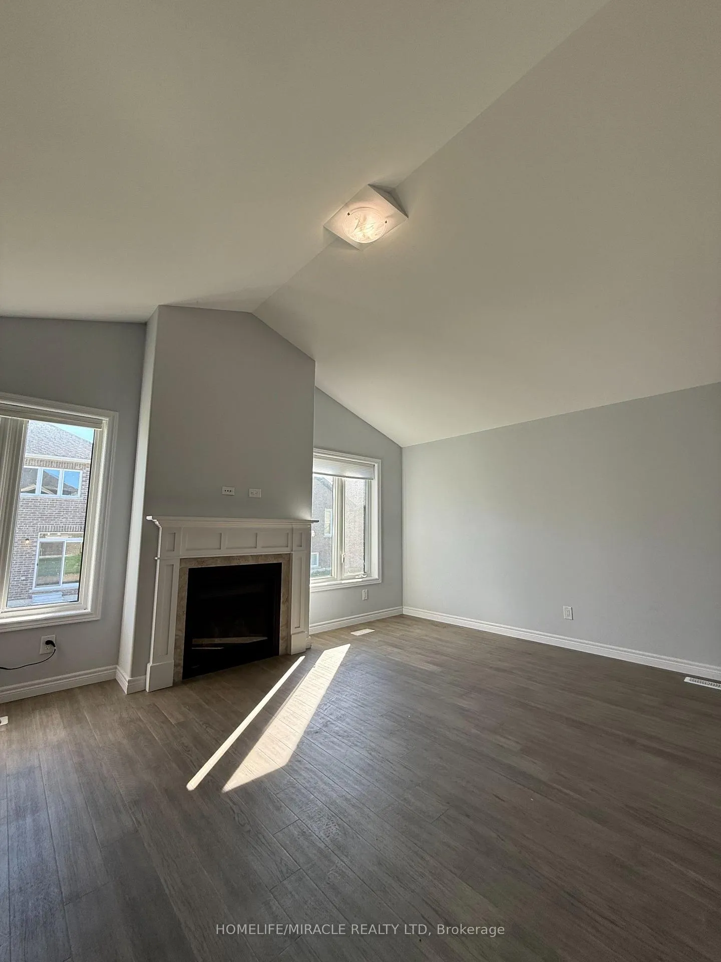 Photo 13 of 308 Mullighan Gardens, Peterborough, Monaghan Ward 2 — HOMEH