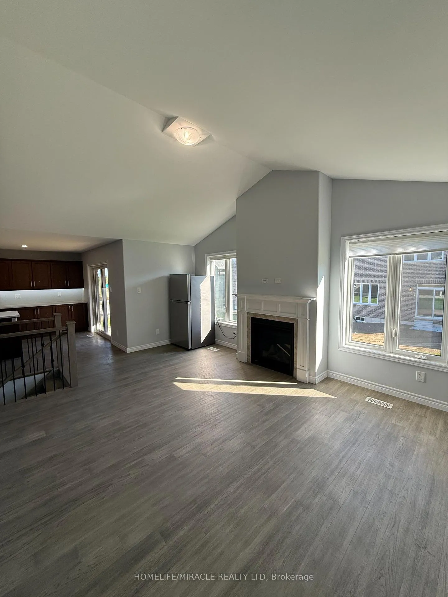 Photo 14 of 308 Mullighan Gardens, Peterborough, Monaghan Ward 2 — HOMEH