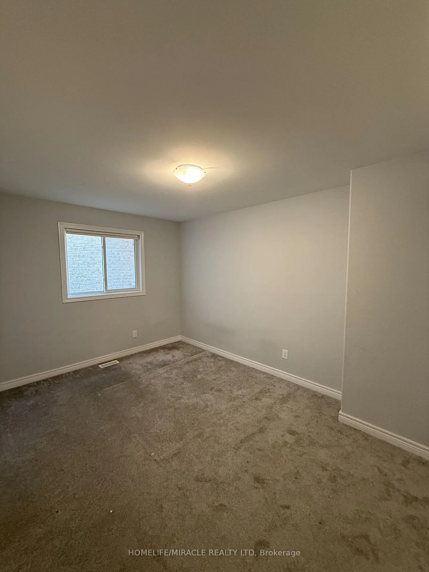 Photo 17 of 308 Mullighan Gardens, Peterborough, Monaghan Ward 2 — HOMEH