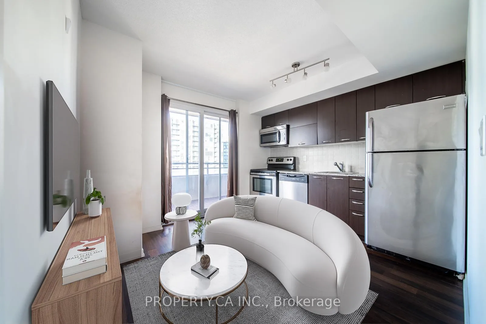 Photo 1 of Unit 1320, 38 Joe Shuster Way, Toronto, Niagara — HOMEH