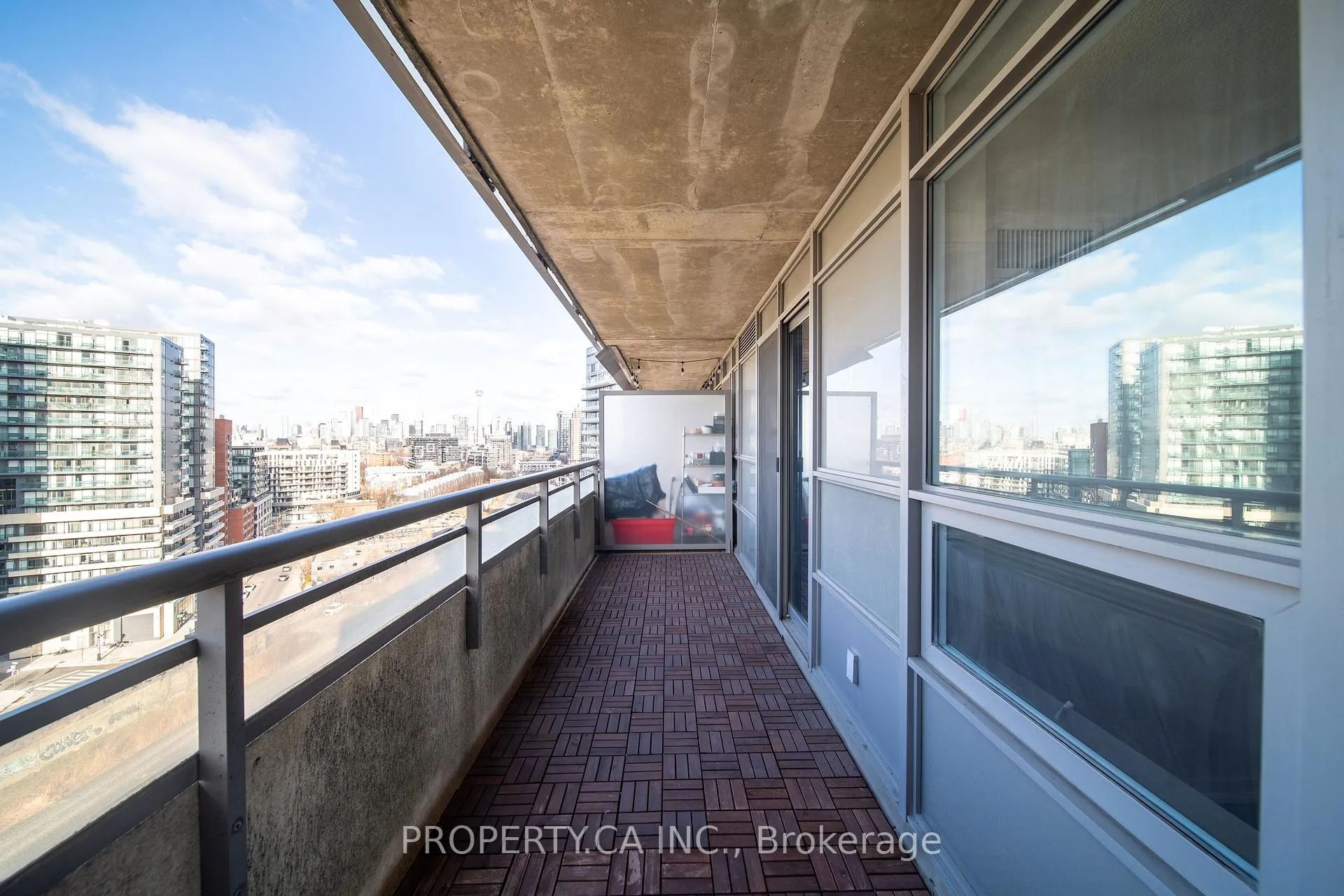 Photo 13 of Unit 1320, 38 Joe Shuster Way, Toronto, Niagara — HOMEH