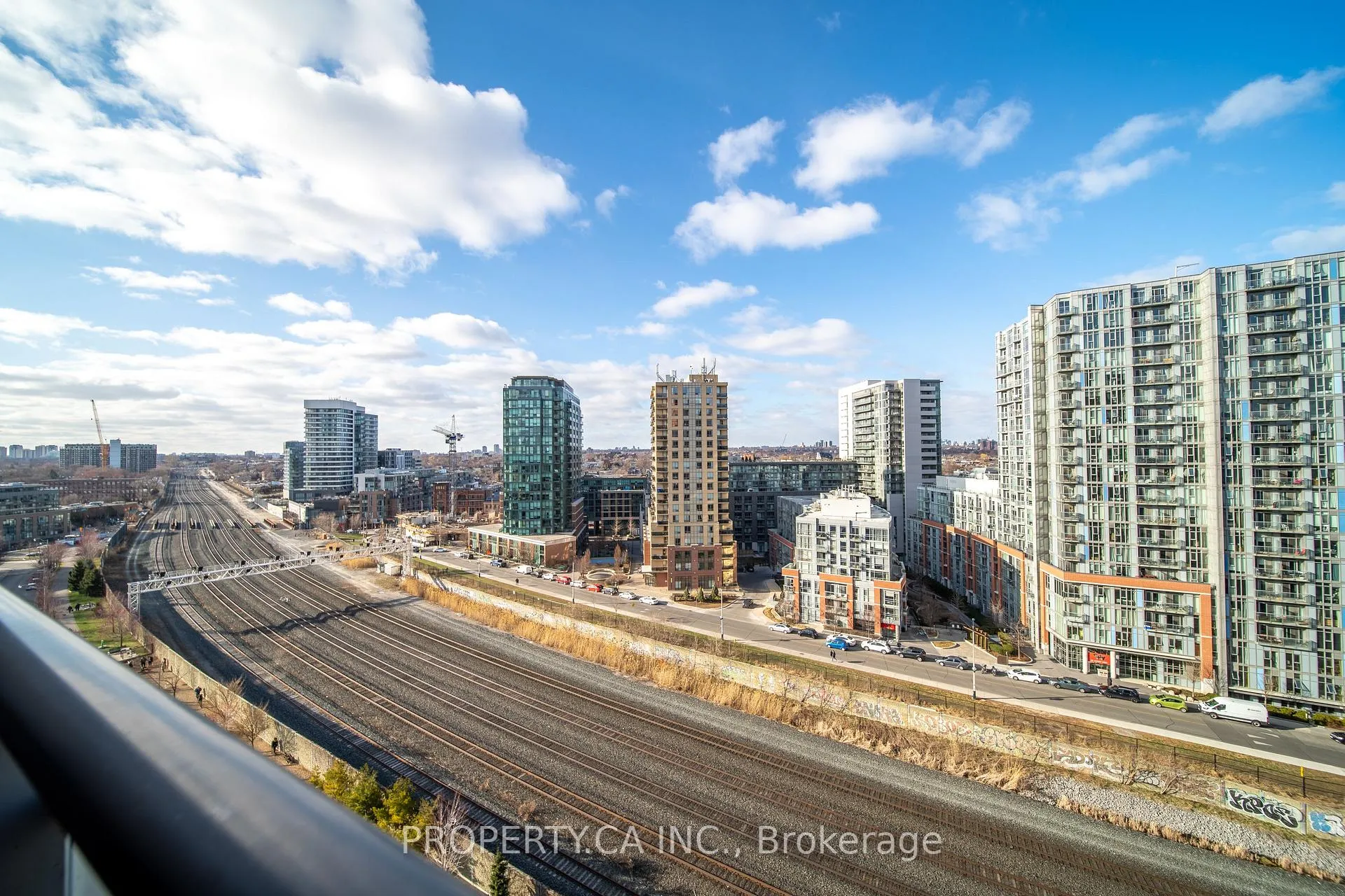 Photo 14 of Unit 1320, 38 Joe Shuster Way, Toronto, Niagara — HOMEH