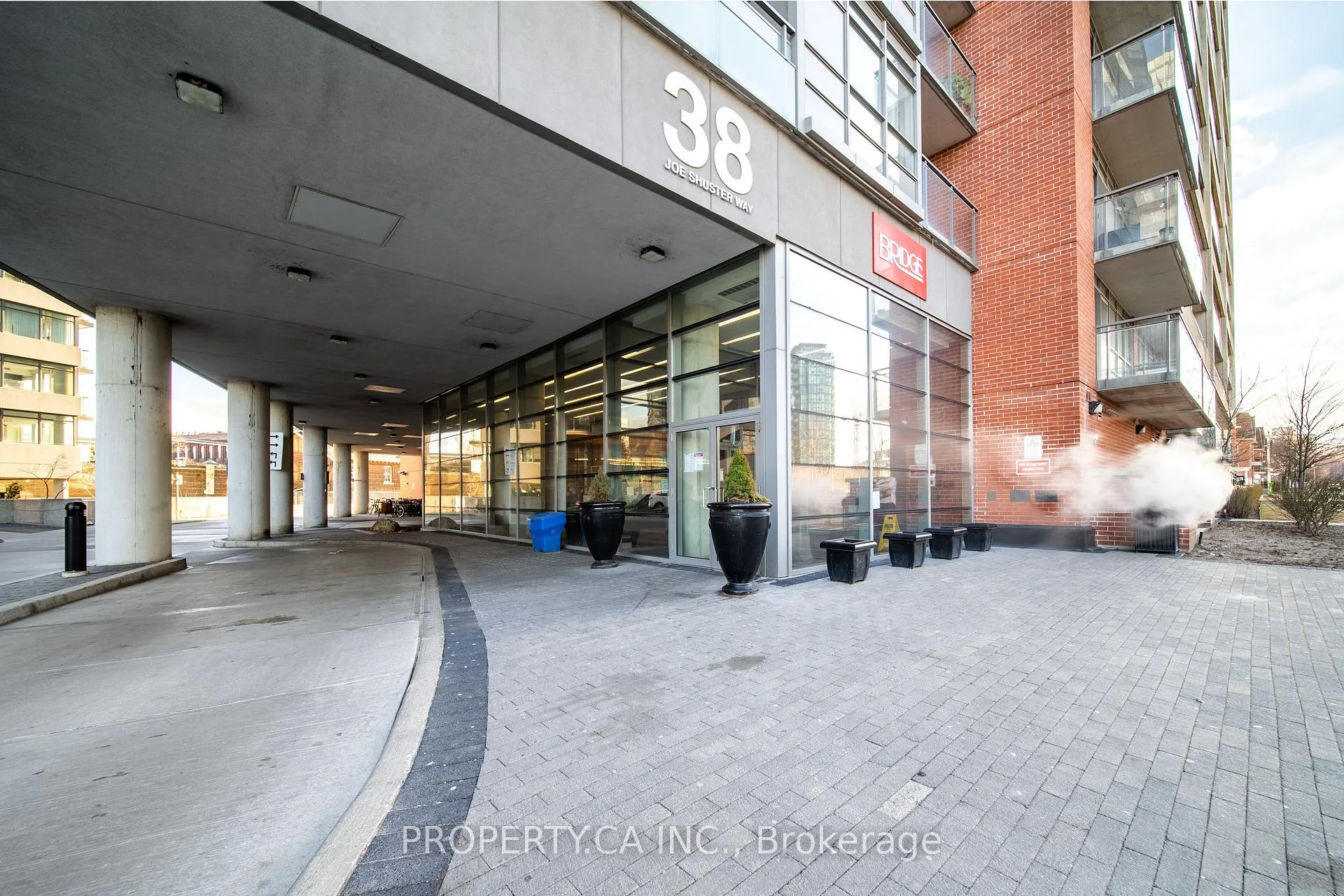 Photo 17 of Unit 1320, 38 Joe Shuster Way, Toronto, Niagara — HOMEH