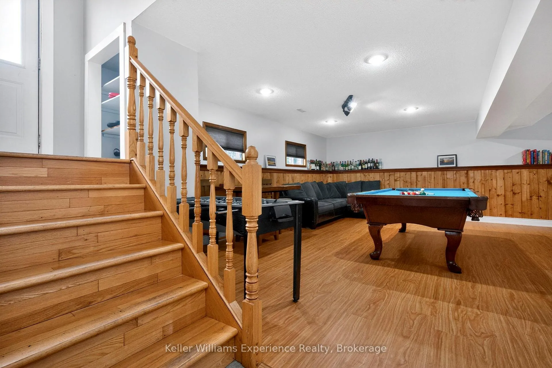 Photo 15 of 72 Bay Street, Tay, Victoria Harbour — HOMEH