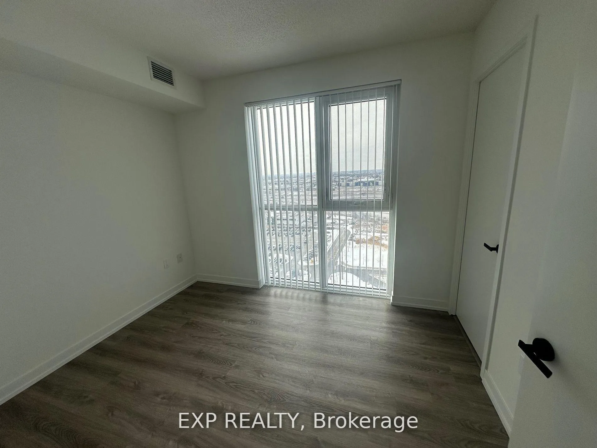 Photo 17 of Unit 1906, 195 Commerce Street, Vaughan, Vaughan Corporate Centre — HOMEH