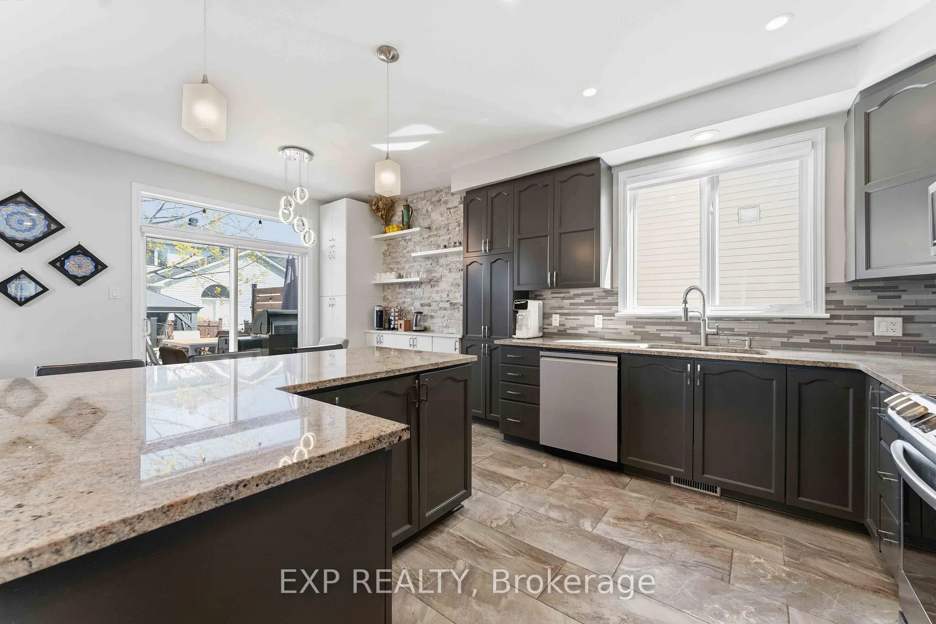 Photo 15 of 1132 Rocky Harbour Crescent, Ottawa, Riverside South/Gloucester Glen — HOMEH