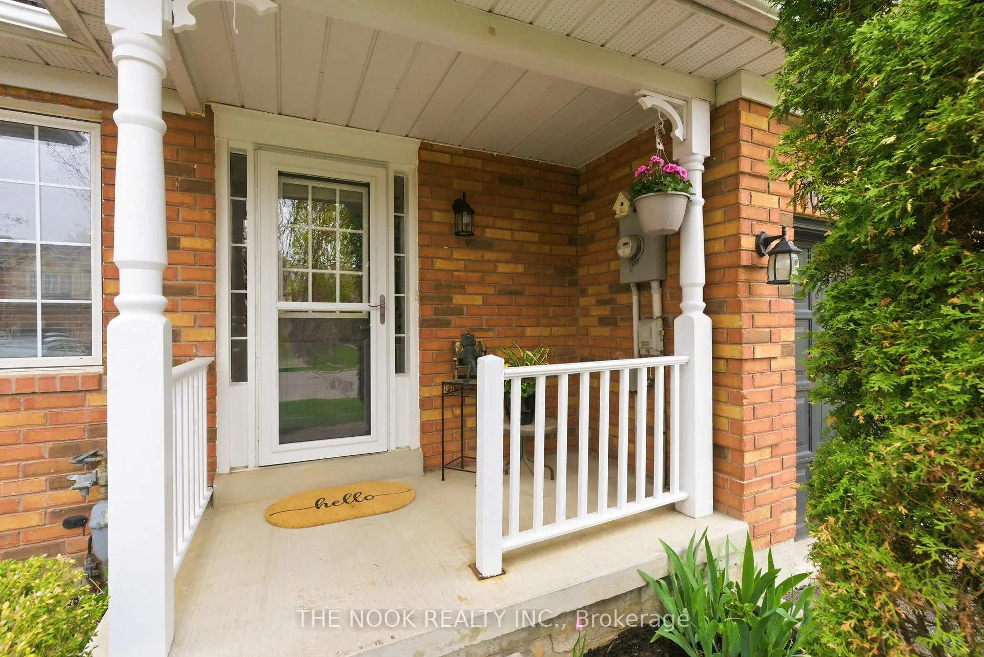 Photo 2 of 1651 Woodgate Trail, Oshawa, Samac — HOMEH