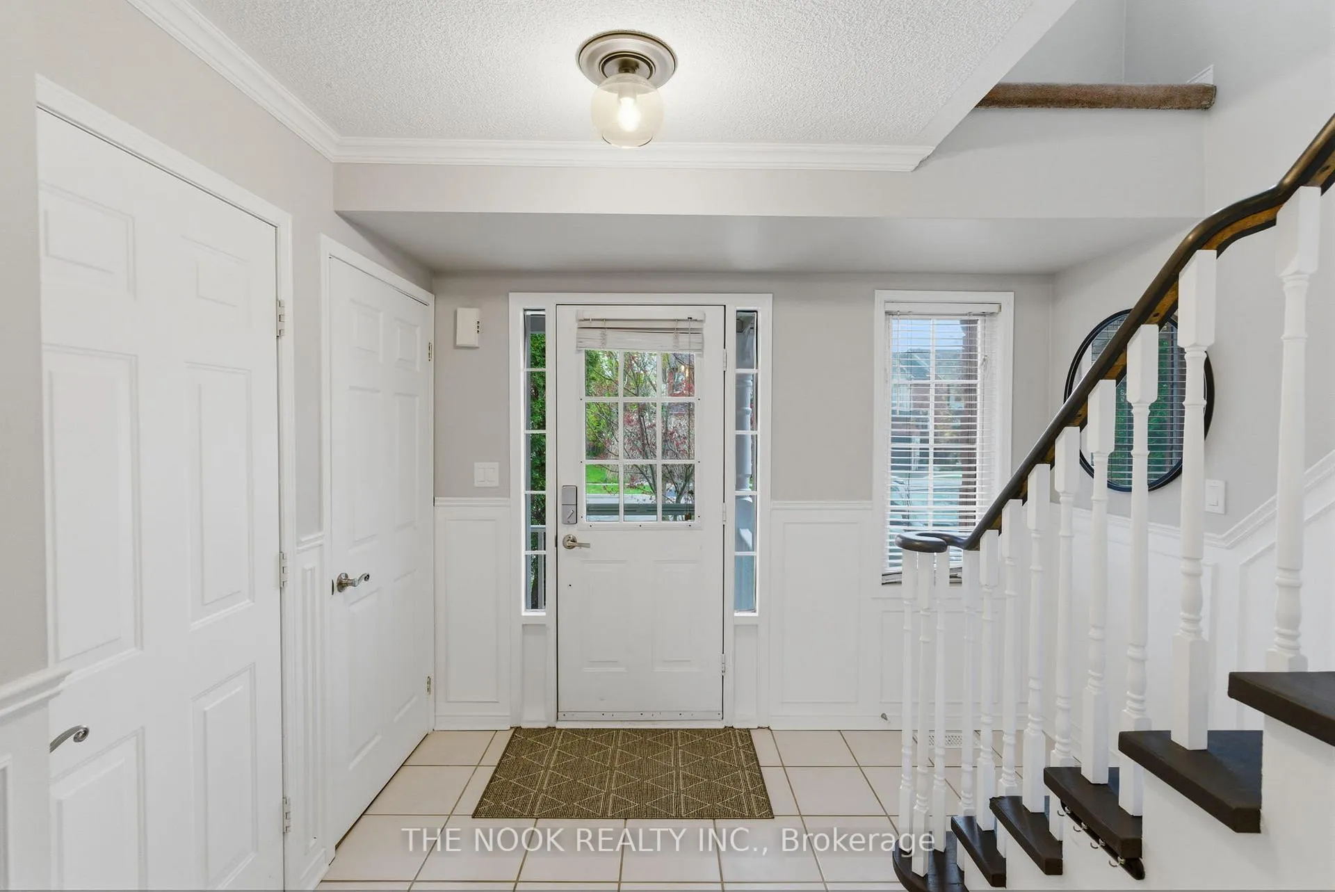 Photo 3 of 1651 Woodgate Trail, Oshawa, Samac — HOMEH