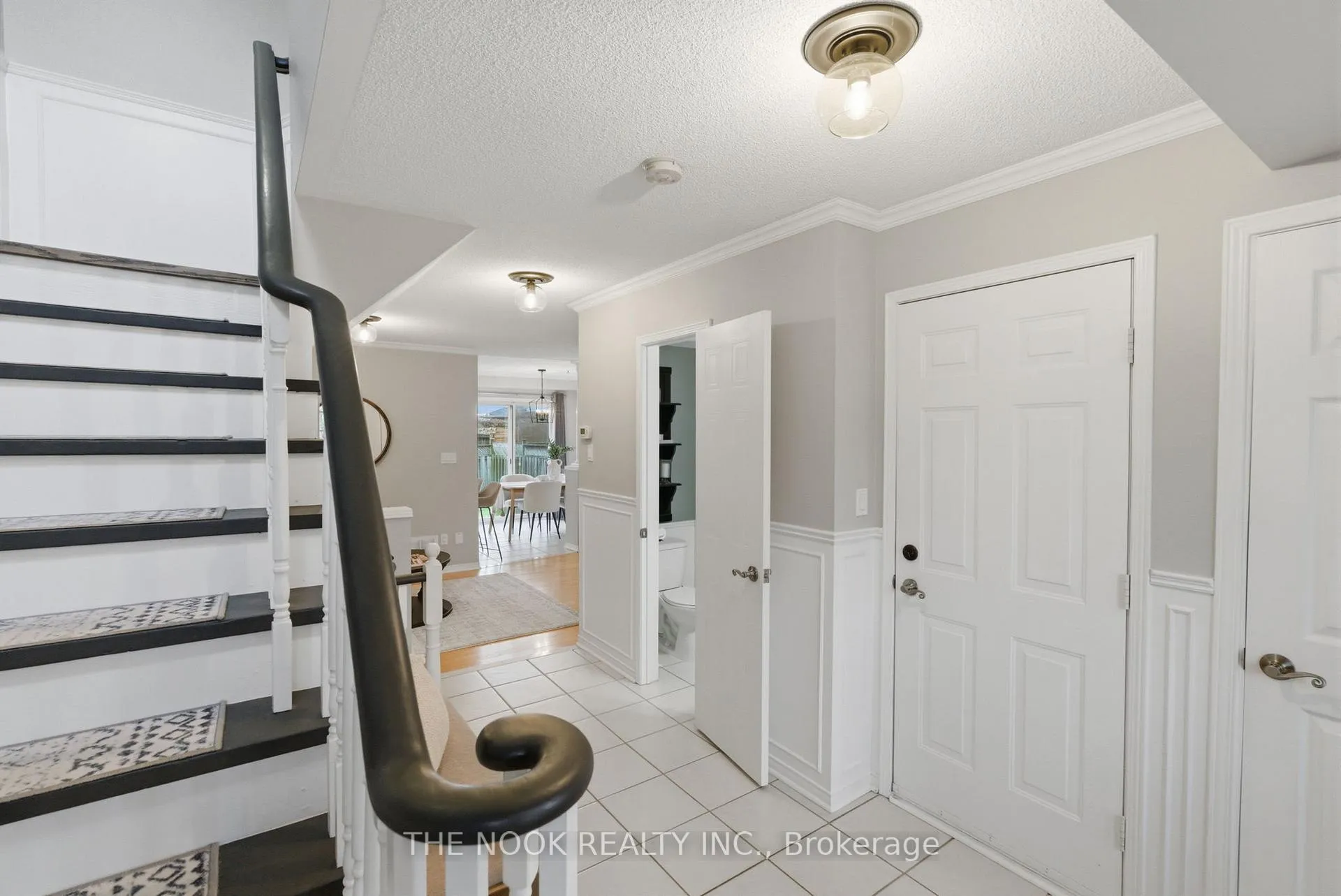 Photo 4 of 1651 Woodgate Trail, Oshawa, Samac — HOMEH