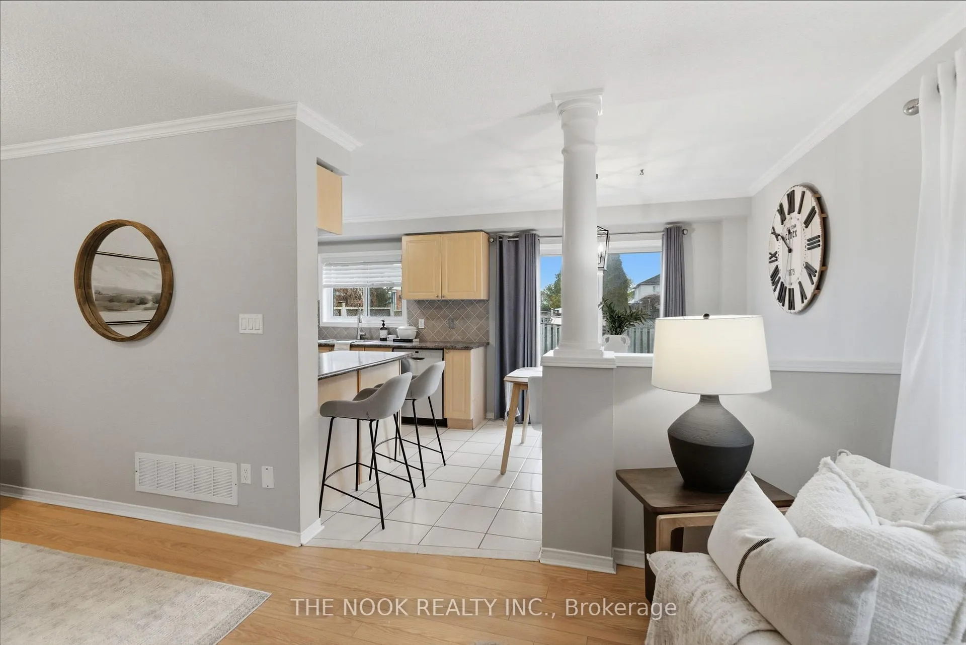 Photo 12 of 1651 Woodgate Trail, Oshawa, Samac — HOMEH