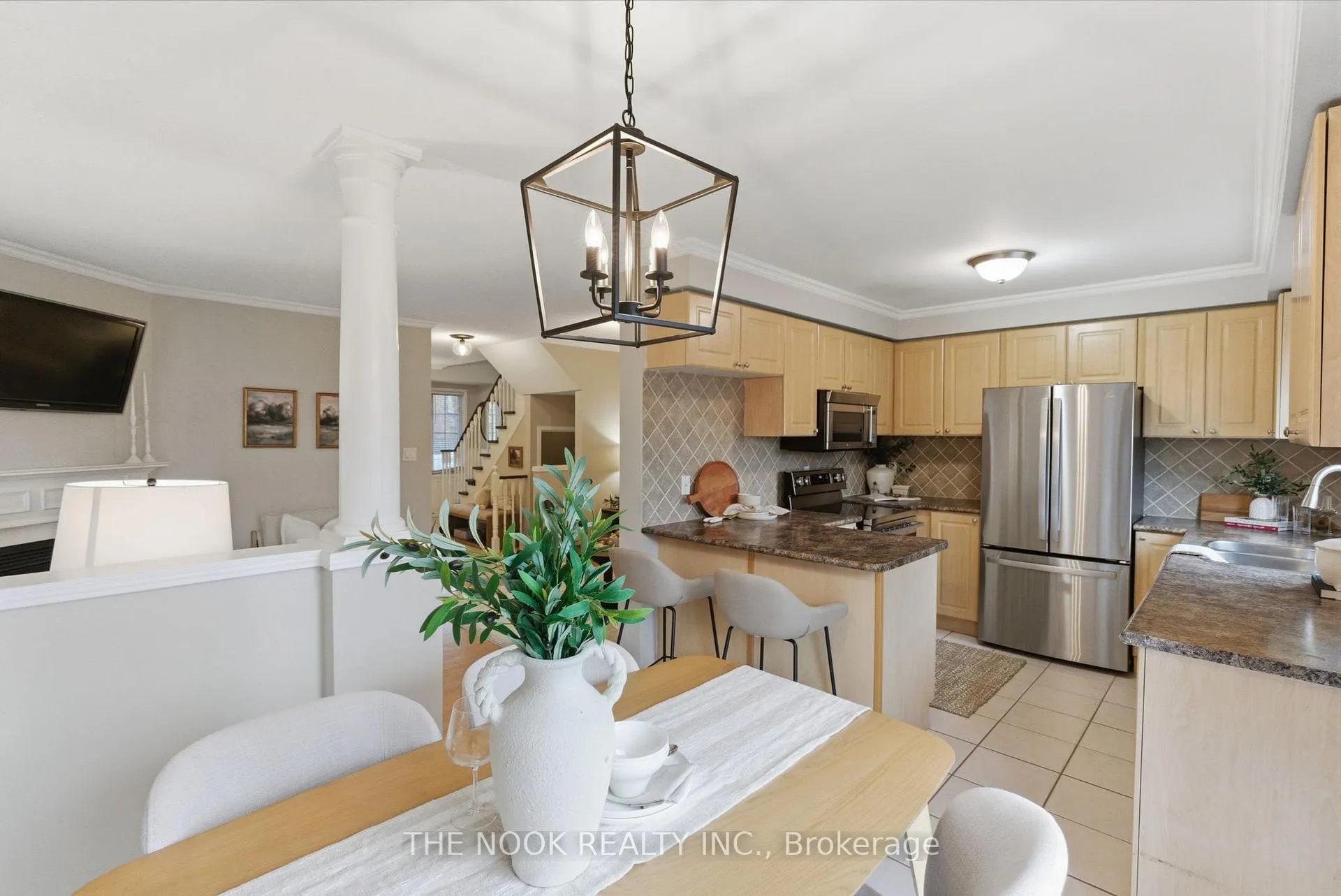 Photo 16 of 1651 Woodgate Trail, Oshawa, Samac — HOMEH