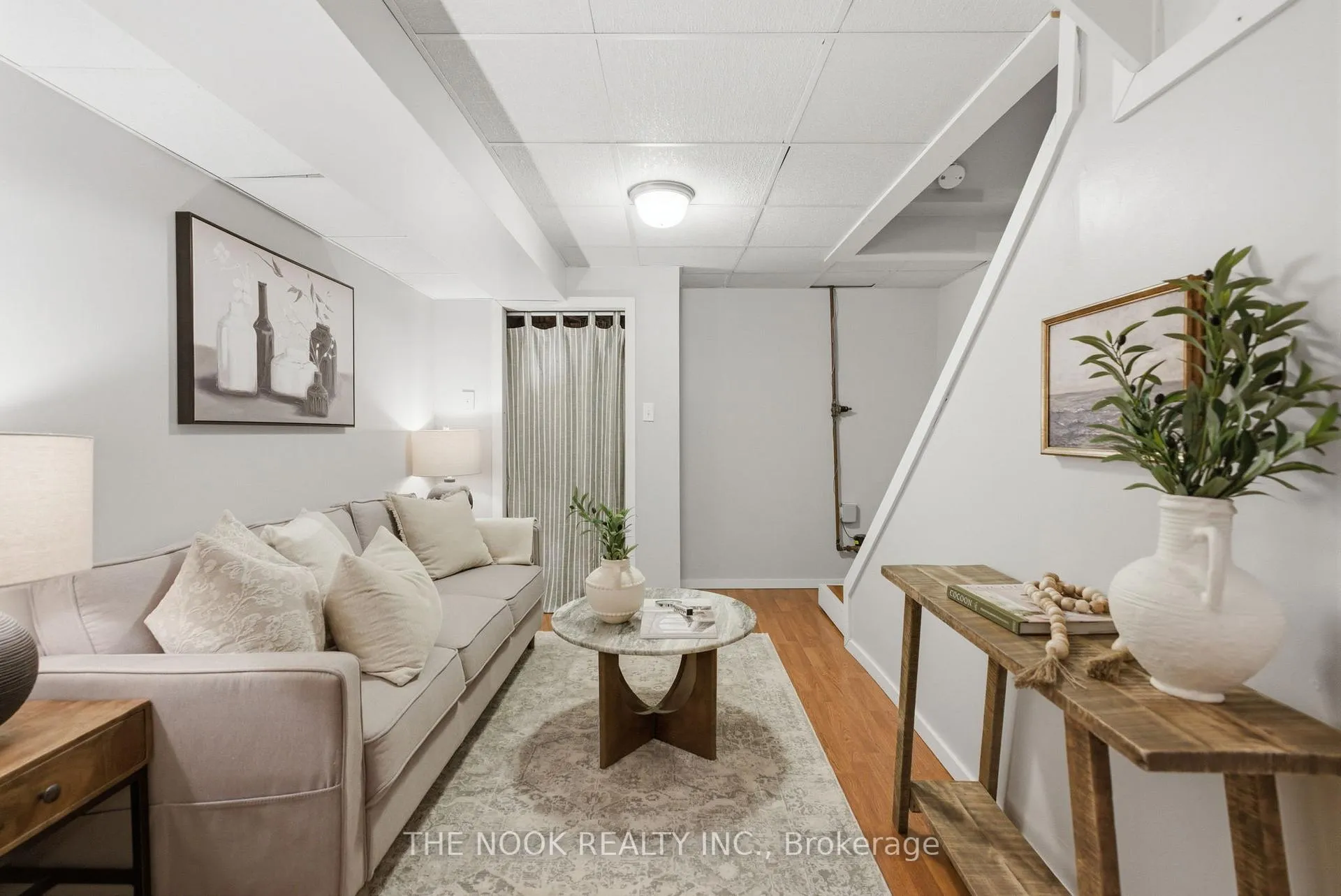 Photo 35 of 1651 Woodgate Trail, Oshawa, Samac — HOMEH