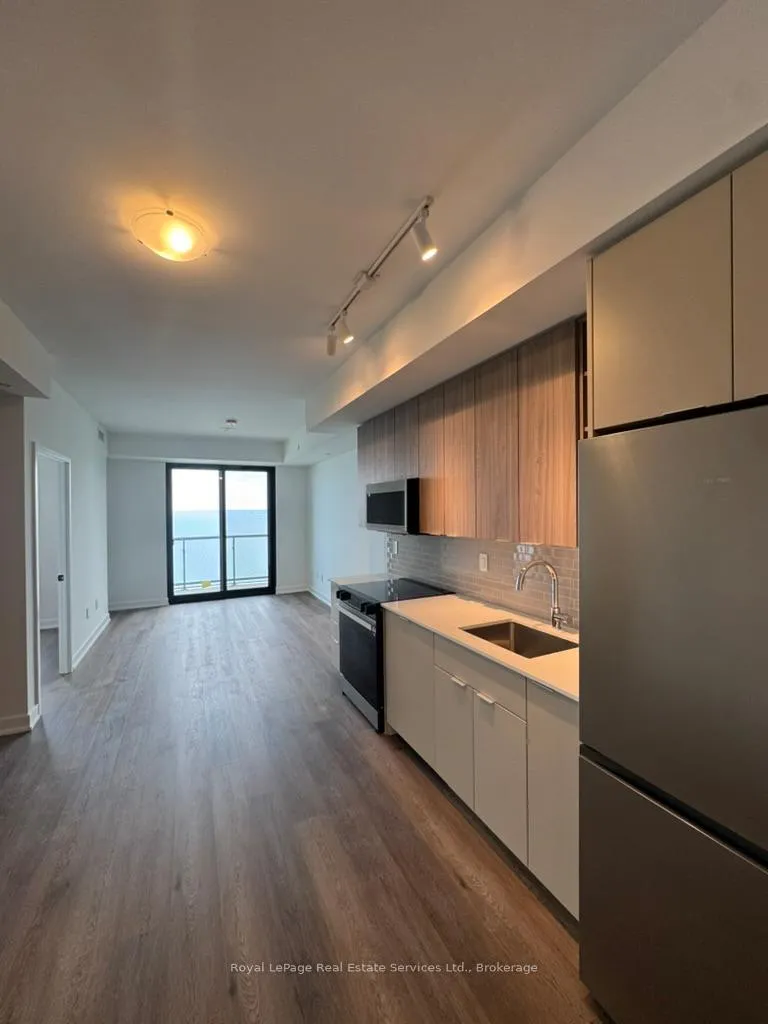 Photo 2 of Unit 2105, 2075 Lakeshore Road, Burlington, Brant — HOMEH