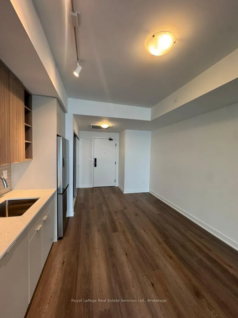 Photo 13 of Unit 2105, 2075 Lakeshore Road, Burlington, Brant — HOMEH