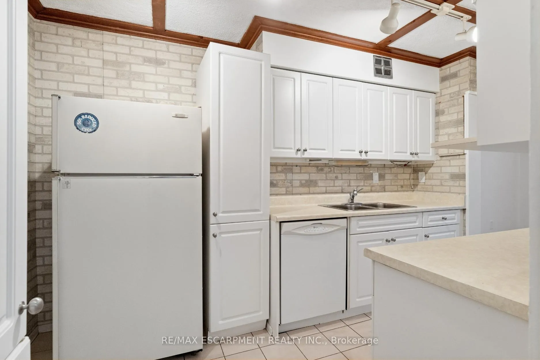 Photo 14 of Unit 1104, 1964 Main Street W, Hamilton, Ainslie Wood — HOMEH