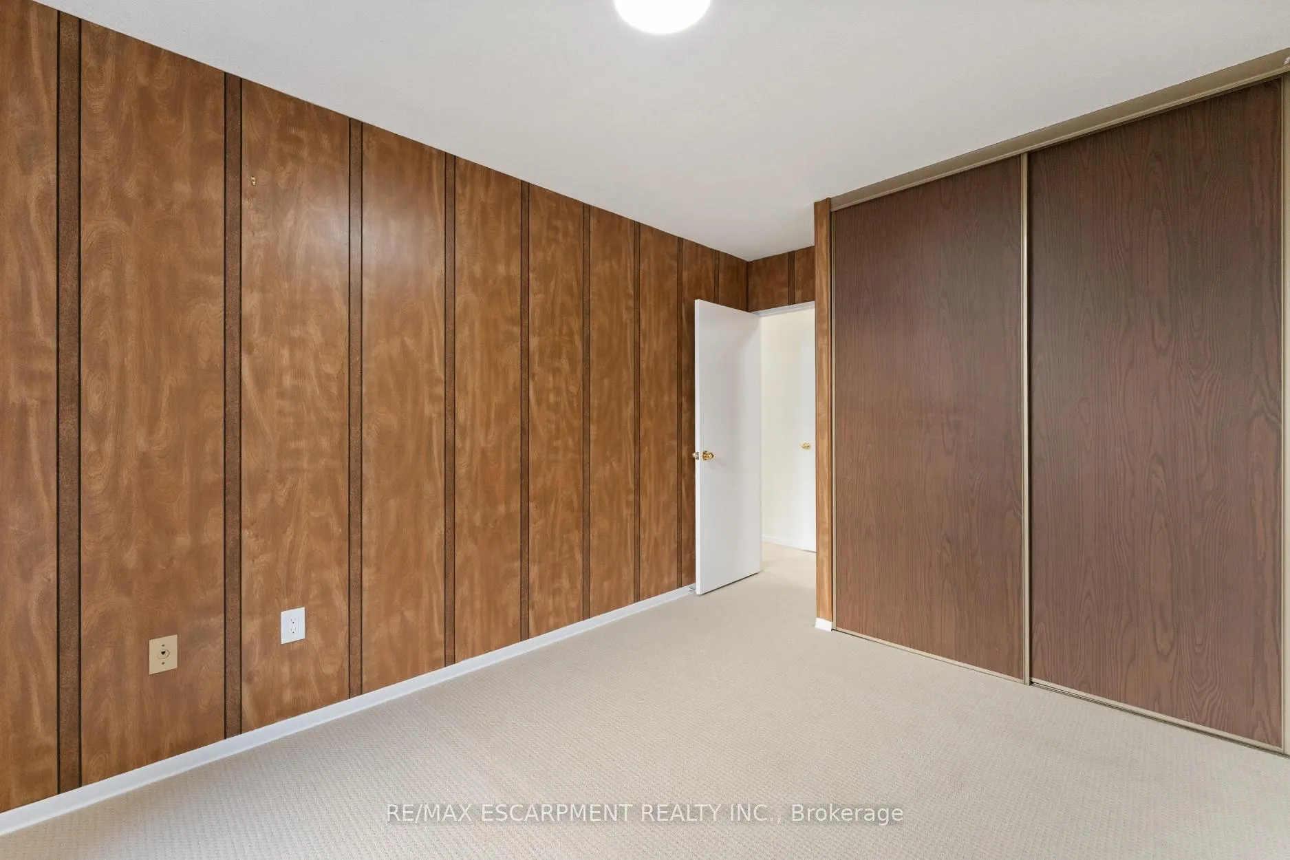 Photo 18 of Unit 1104, 1964 Main Street W, Hamilton, Ainslie Wood — HOMEH