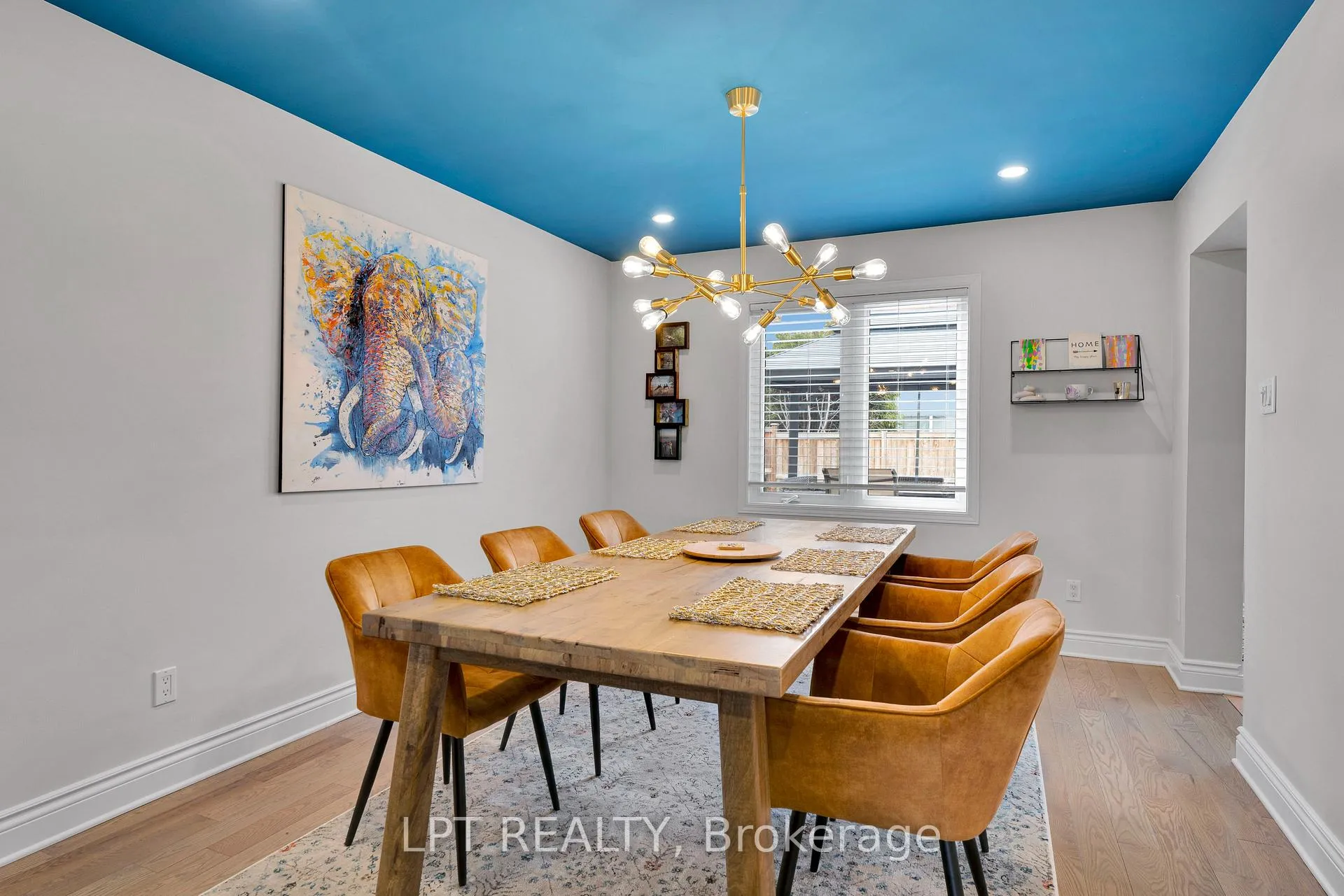Photo 7 of 804 Hauteview Drive, Ottawa, Fallingbrook/Ridgemount — HOMEH