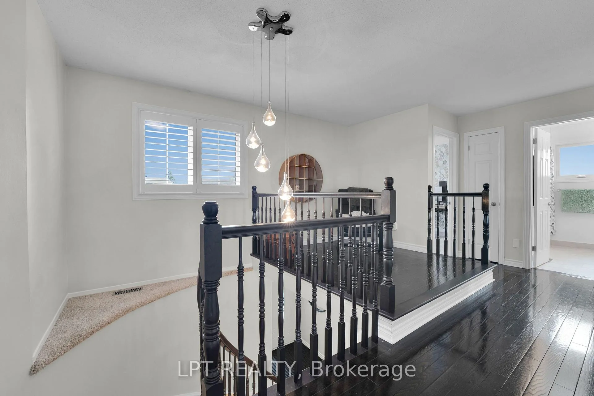 Photo 13 of 804 Hauteview Drive, Ottawa, Fallingbrook/Ridgemount — HOMEH