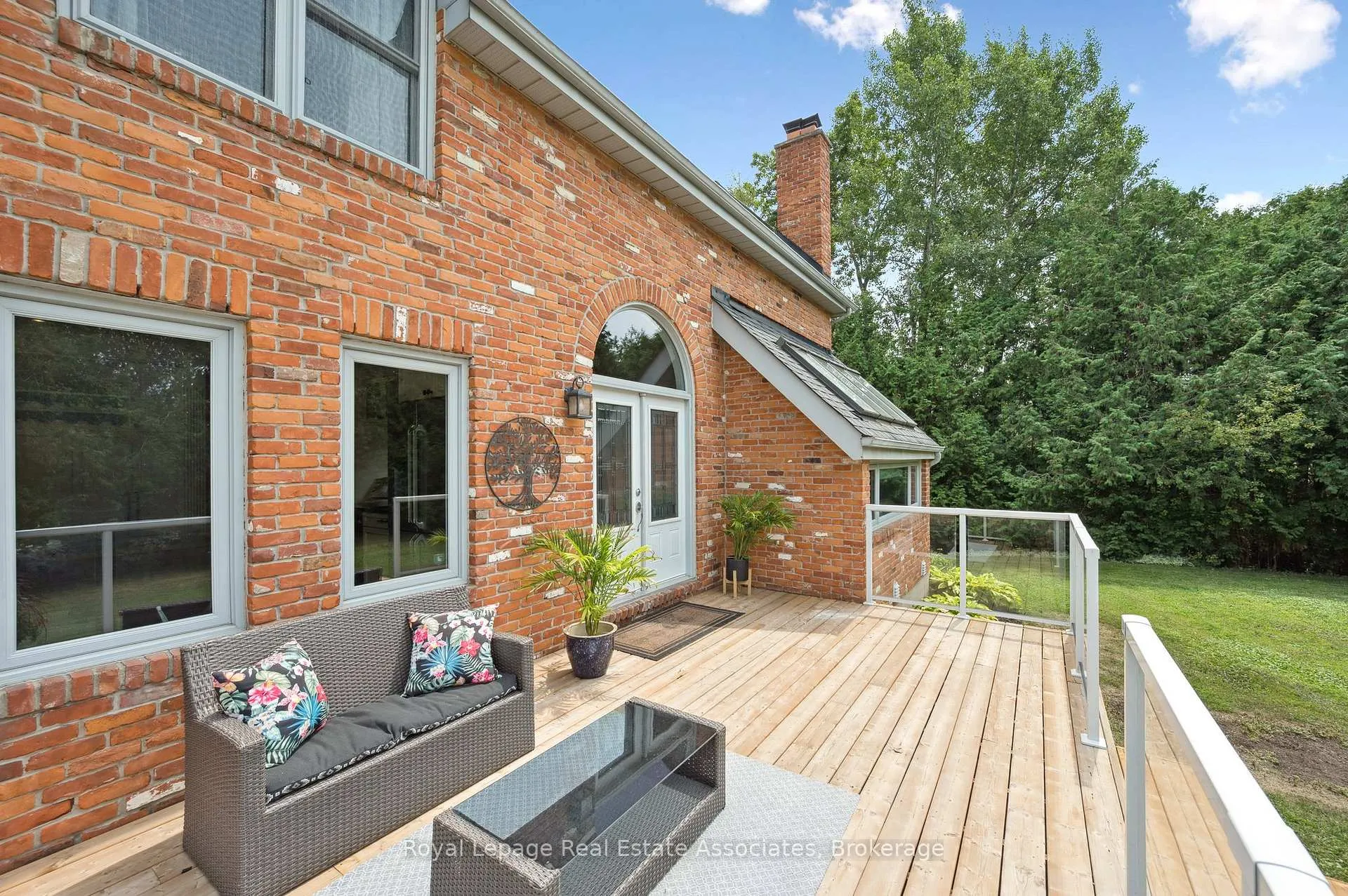 Photo 6 of 23 Brock Road N, Puslinch, Aberfoyle — HOMEH