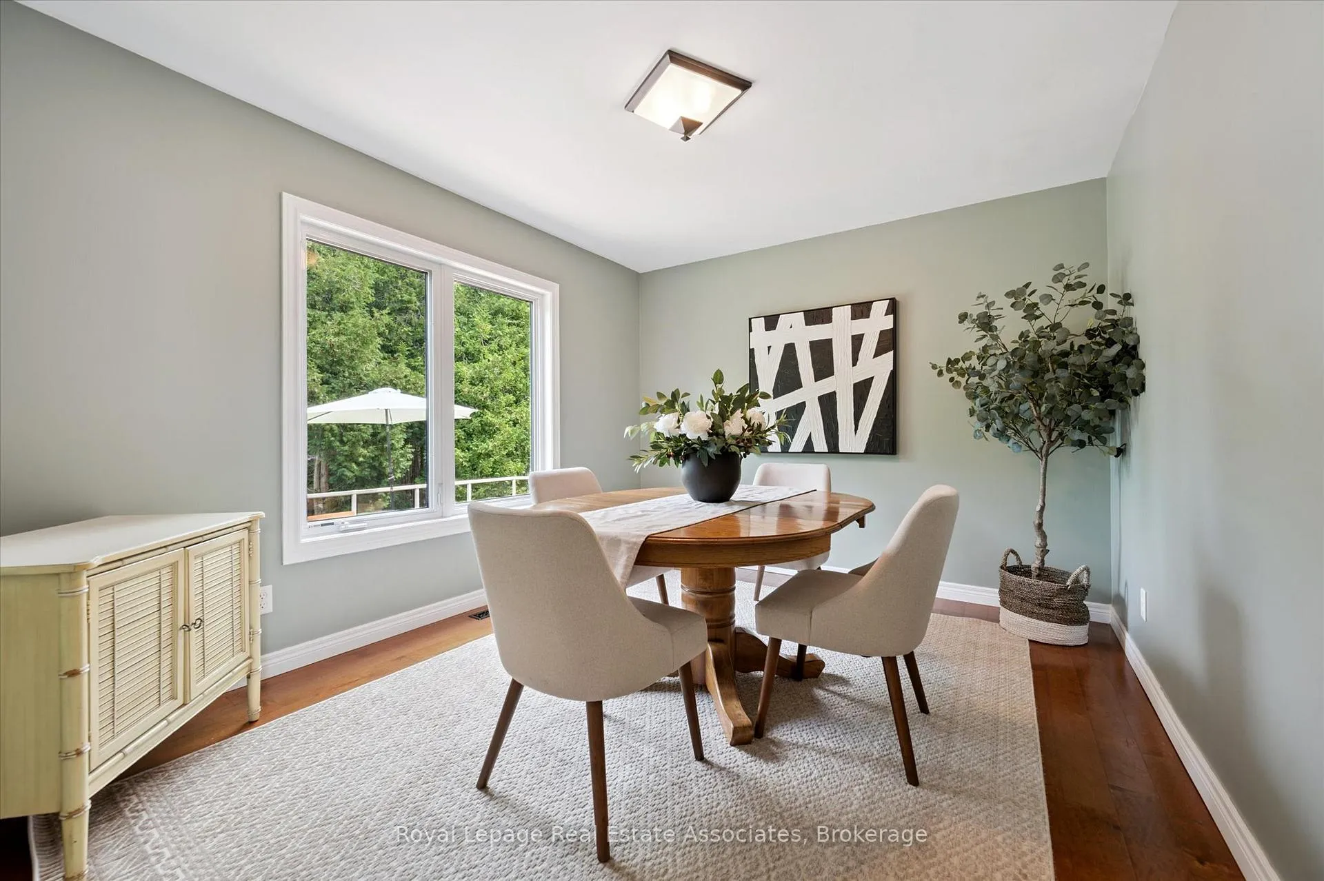 Photo 13 of 23 Brock Road N, Puslinch, Aberfoyle — HOMEH