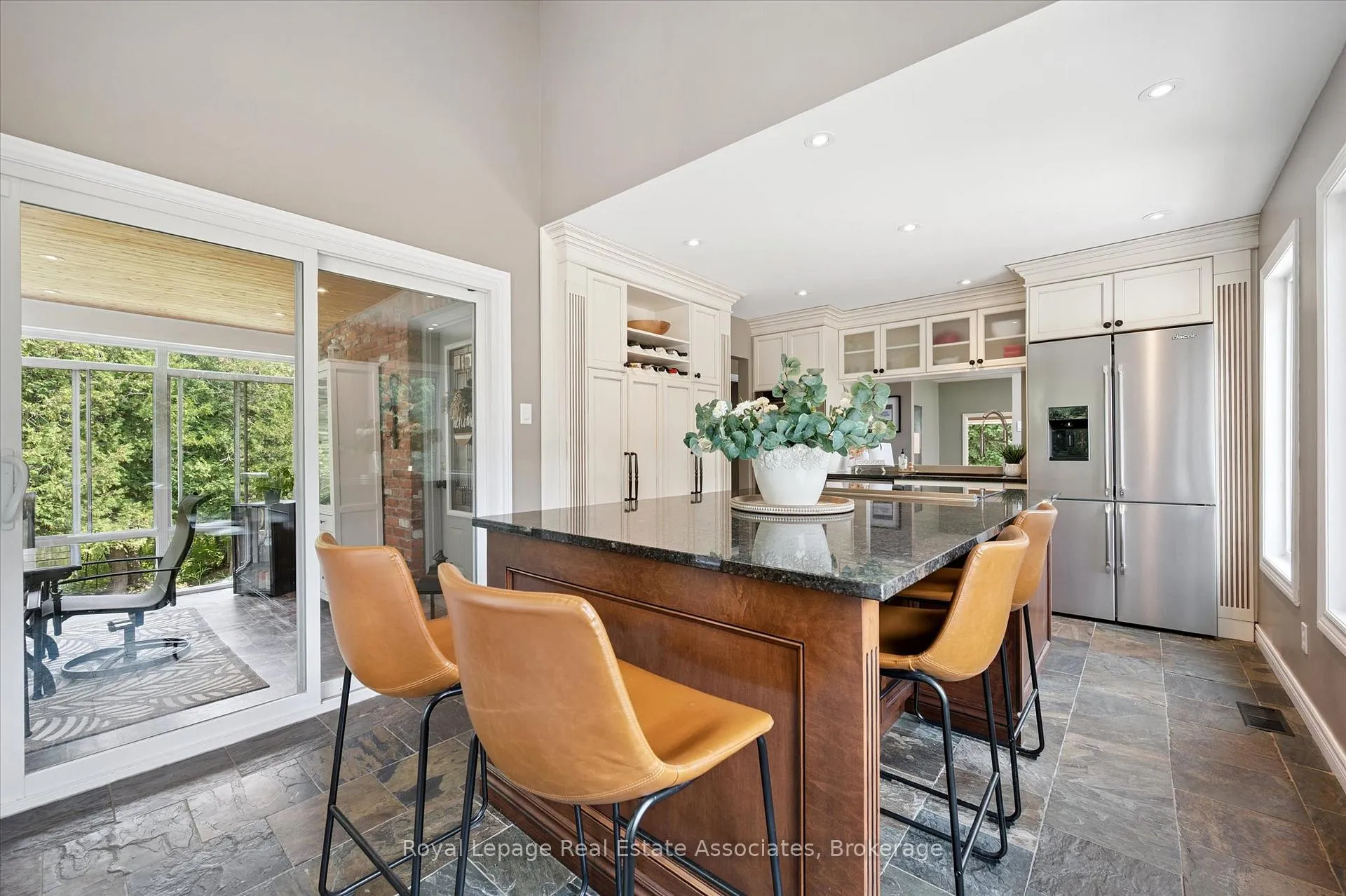Photo 16 of 23 Brock Road N, Puslinch, Aberfoyle — HOMEH